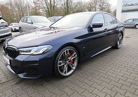 BMW M550 i xDrive I A Park-Assistent