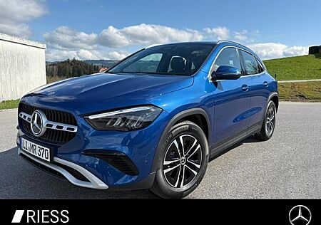 Mercedes-Benz GLA 180 LED LICHT+AHK+TOTWINKEL+KAMERA+NAVI PREM