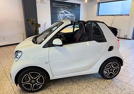 Smart ForTwo EQ Prime LED/PTS/KAMER/JBL/SHZ/LEDER/22KW