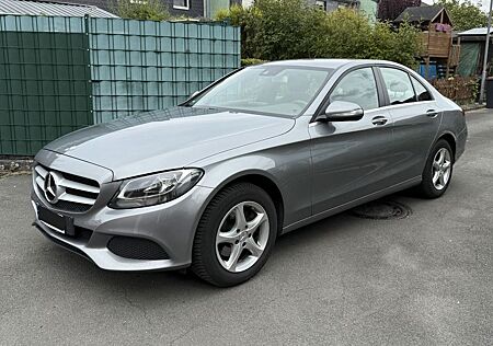Mercedes-Benz C 200 | 2. Hand | 93 T KM | TÜV NEU | Navigation