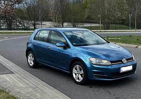 VW Golf Volkswagen 7-1.6 TDI <Service, HU, Reifen neu>
