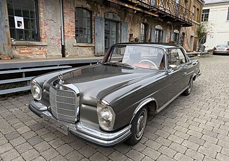 Mercedes-Benz 220 gebraucht kaufen Mercedes-Benz 220 220SEB-Coupé | H-Zulassung