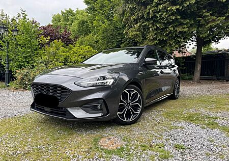 Ford Focus ST-LINE/182PS/8fachAlu/Navi/Kam/Win/VOLL