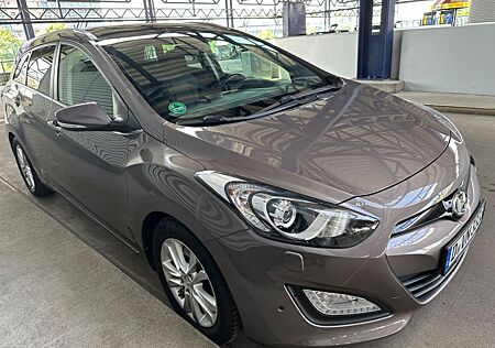 Hyundai i30 CW 1.6 GDI Style Automatik Style