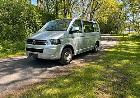 VW T5 Transporter Volkswagen Bus Caravelle Comfortline