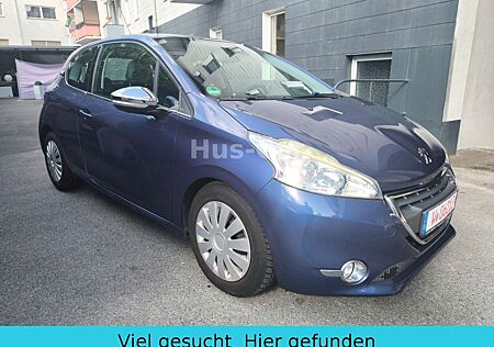 Peugeot 208 Allure TÜV Service Klima Navi Leder Touchs