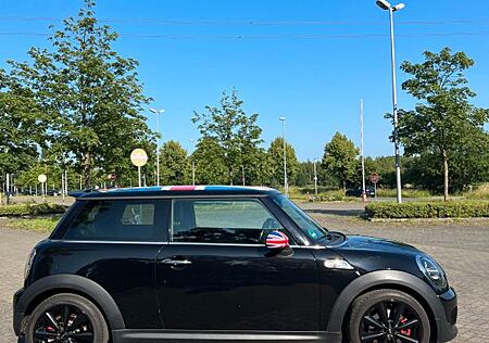 Mini Cooper S Automatik - Navi - Vollleder