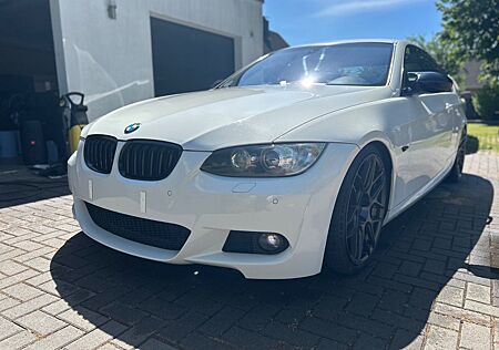 BMW 325i Coupé -