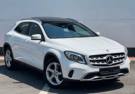 Mercedes-Benz GLA 220 *PANORAMA