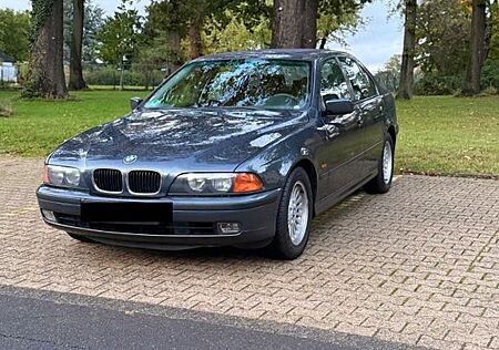 BMW 520i E39 mit Wertgutachten!! M52 Motor