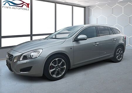 Volvo V60 Kombi Ocean Race*LEDER*NAVI*PDC*XENON