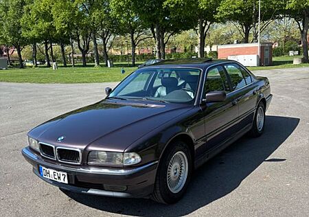 BMW 728i Auto