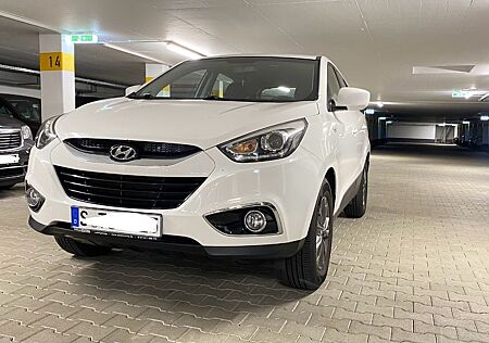 Hyundai ix35 1.6 GDI FIFA World EDITION 8-fach bereift