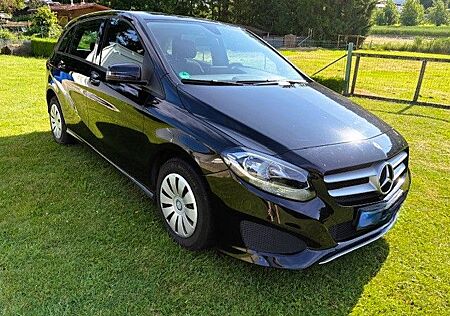 Mercedes-Benz B 180 d -