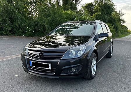 Opel Astra Sports Tourer 1.6 TUV NEU BIS 06-2027