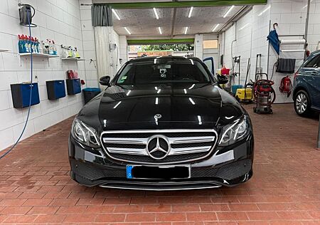 Mercedes-Benz E 200 d Autom. -