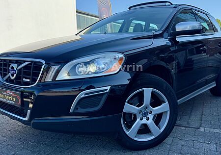 Volvo XC 60 XC60 2.4 R-Design AWD-PANO-LEDER-XENON-LED