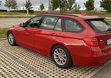 BMW 320i -D M-Paket
