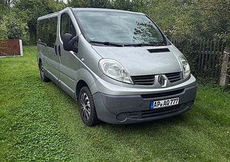 Renault Trafic 9 Sitzer