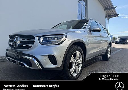 Mercedes-Benz GLC 300 e 4MATIC Distronic PanoSD LED Kam Totwin