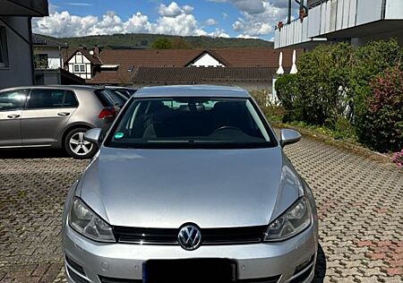 VW Golf Volkswagen 1.2 TSI 63kW BMT Comfortline