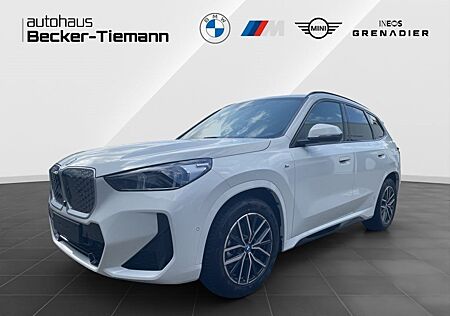 BMW iX1 eDrive20 UPE - 59.790,- € #exclusive