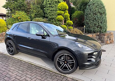 Porsche Macan S