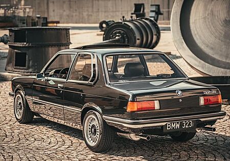 BMW 323i , Komplettrestauration