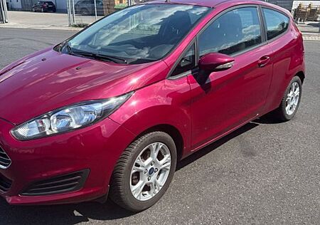 Ford Fiesta 1,0 *TÜV NEU *KLIMA *SCHECKHEFT