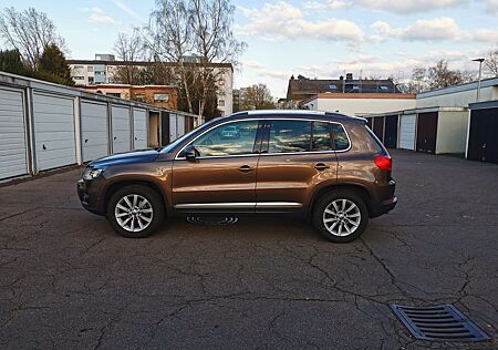 VW Tiguan Volkswagen 2.0 TDI DSG 4MOTION Track&Field