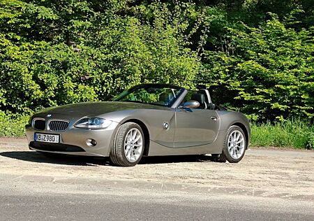 BMW Z4 2.2i -