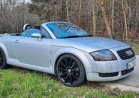 Audi TT Roadster 1.8T 132 kW -