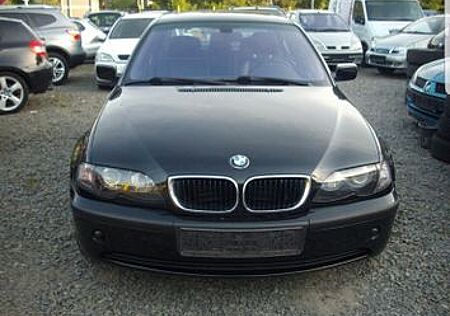 BMW 320i -