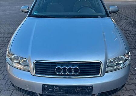 Audi A4 / Mit Frischer Tüv / Nur 154000 gelaufen