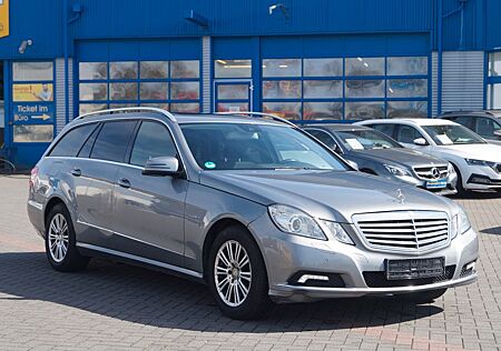 Mercedes-Benz E 250 E T-Modell CDI *Export*Navi*Schiebedach*
