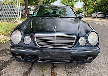 Mercedes-Benz E 240 Elegance Lim Aut Klima Leder Navi Schd