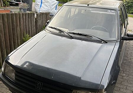 Peugeot 309 Bj. 1989 Motor läuft super