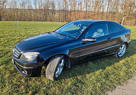 Mercedes-Benz CLC 220 CDI - Optisch+Technisch+Ausstattung Top!