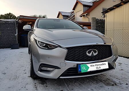 Infiniti Q30 2.2d DCT, Wie Mercedes GLA lesen Top!