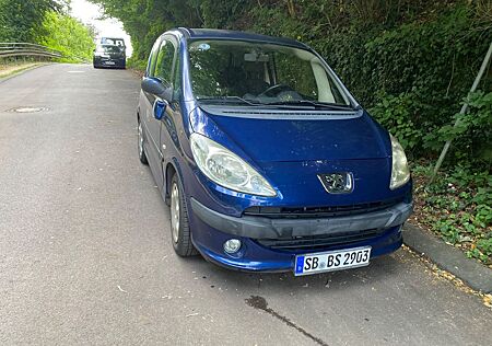Peugeot 1007