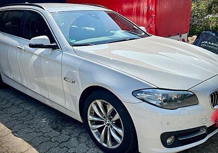 BMW 520d xDrive Touring, AHK, HUD, Vollleder, TüV