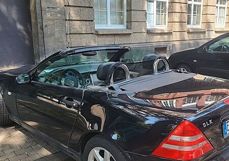 Mercedes-Benz SLK 200 -