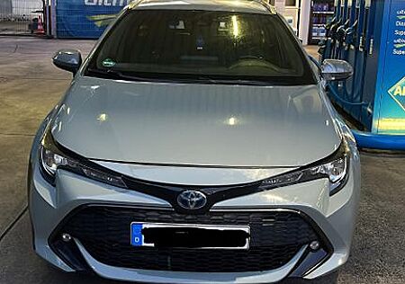 Toyota Corolla 1,8 Hybrid Team Deutschl Touring Sports