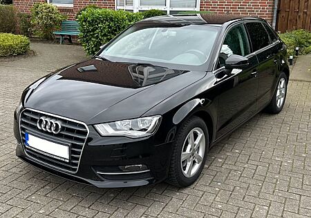 Audi A3 1.6 TDI A clean diesel S tronic Attraction ..