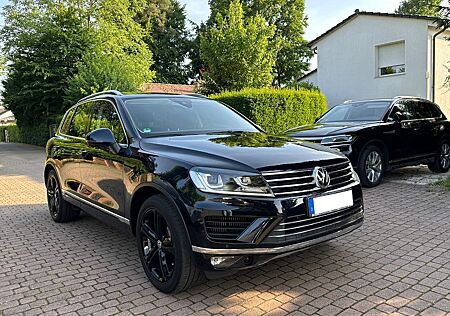 VW Touareg Volkswagen 3.0 V6 TDI Tiptronic Executive Edition