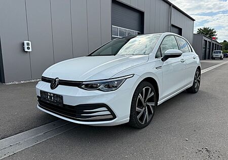 VW Golf Volkswagen VIII Lim. 1.5 Style+Alu 18+el.Sitz+VCP+LED