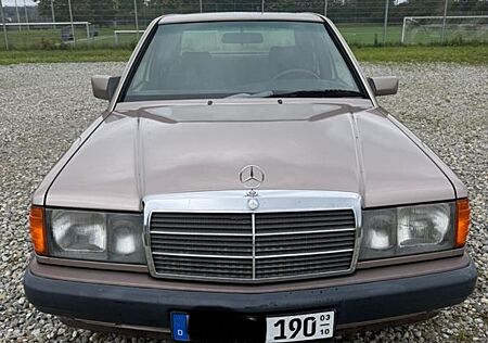Mercedes-Benz 190