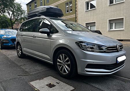VW Touran Volkswagen 1.5 TSI Comfortline