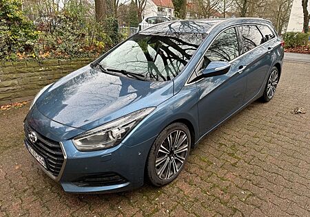 Hyundai i40 1.7 CRDi 104kW blue Premium DCT Premium