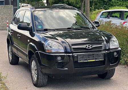 Hyundai Tucson 2.0 GLS 2WD/8xBereift/TÜV 05.2026/